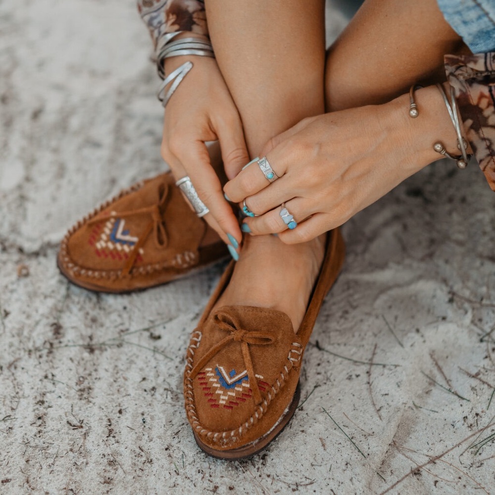 Kindred Spirits handmade moccasins - NEVER WORN